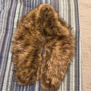 Y2K Faux Fur Scarf Aspen Winter Model Off Duty Vibe